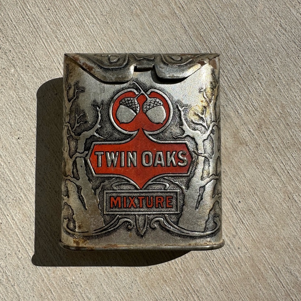 Vintage Twin Oaks Mixture Tobacco Tin